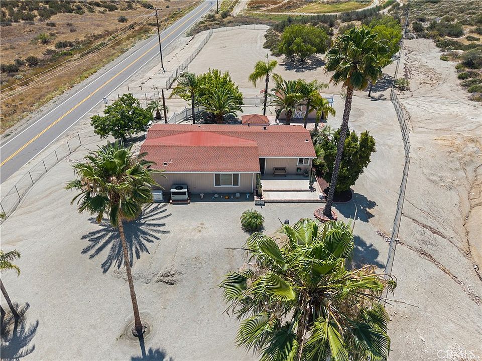 1st image of 22635 Juniper Flats Rd