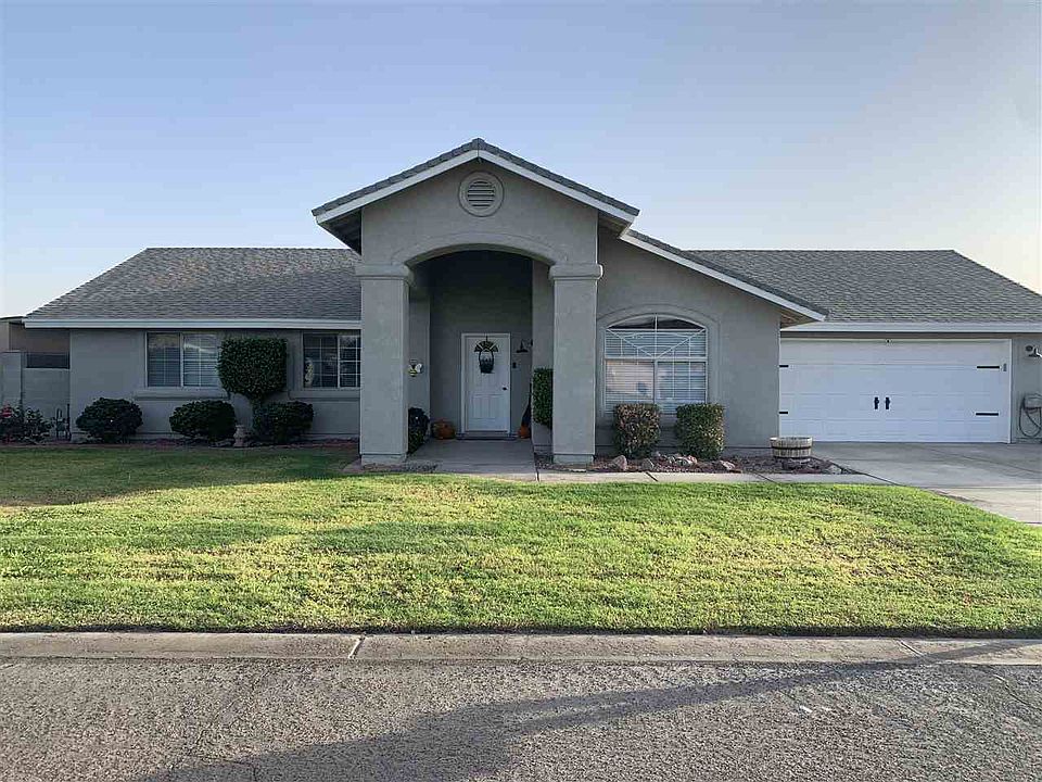 1st image of 3561 E Castano Ln