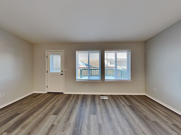 5th image of 18624 17th Ave E