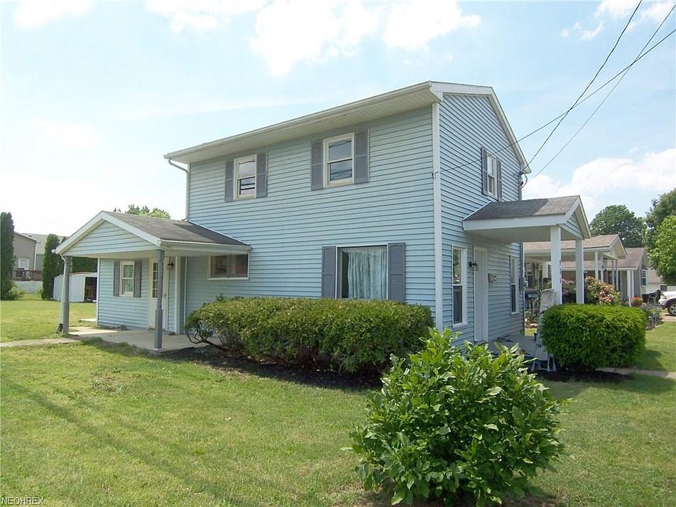 Home on large corner lot located in upper Vienna at 40th St. and 10th Ave. Off street parking on 40th St.