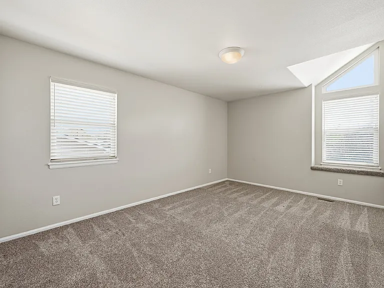 7338 Allens Park Dr — Photo 28