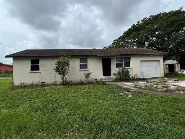 5233 Pine Grove Dr, West Palm Beach, FL 33417