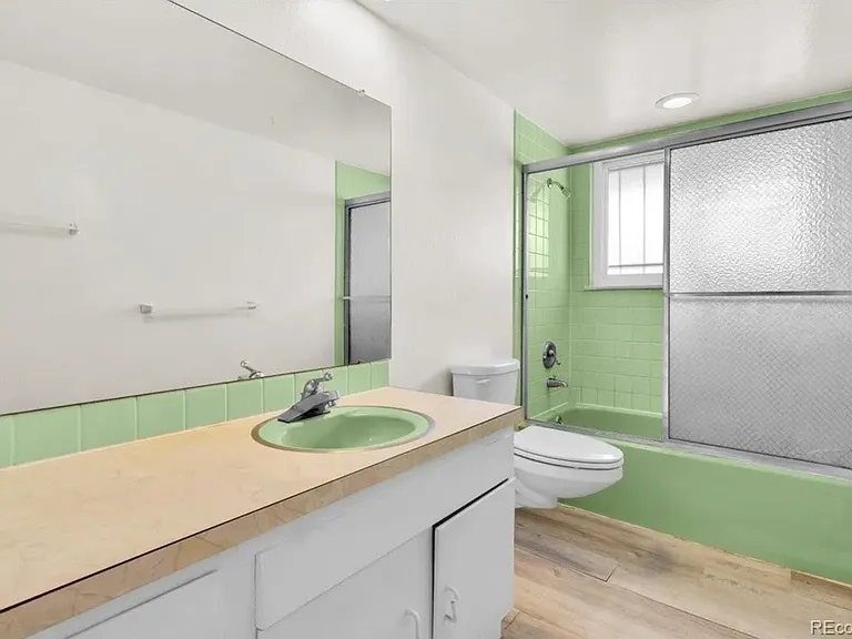 1685 S Kenton Way — Photo 16