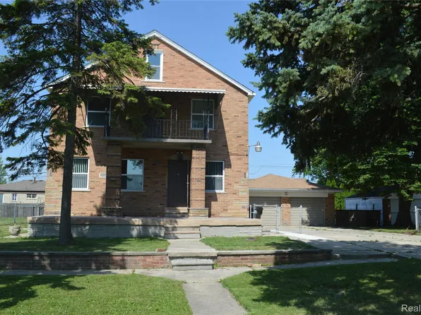 28755 Barkman St, Roseville, MI 48066