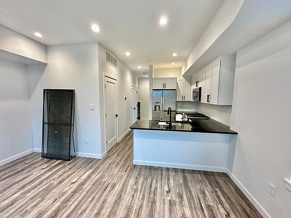 5th image of 2303 Frankford Ave #O4