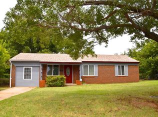 1421 N Fogarty St, Guthrie, OK 73044