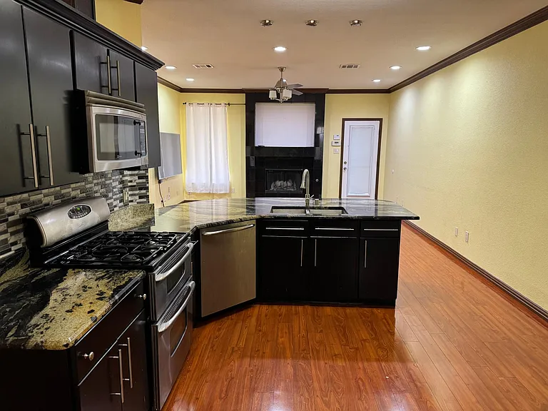 12716 Chittamwood Trl — Photo 4