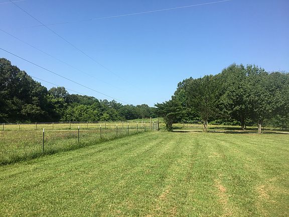 2nd image of 1775 Sellers Dr