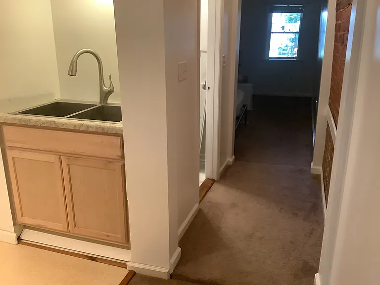 331 S Laurel St #B — Photo 12