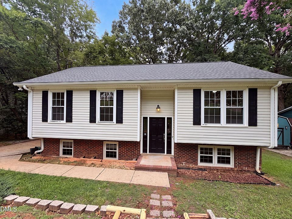1st image of 7816 Foxwood Dr