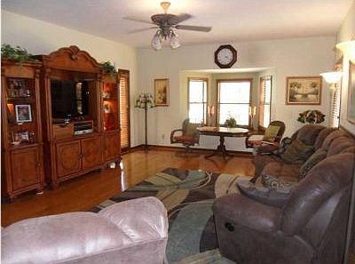 4th image of 2328 Freedom Bay Dr