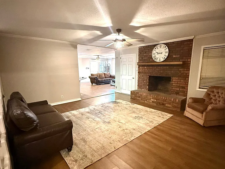 103 Comanche Cir — Photo 14