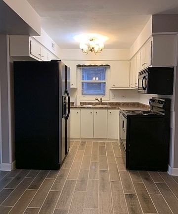 5th image of 6409 Home Ave #1B