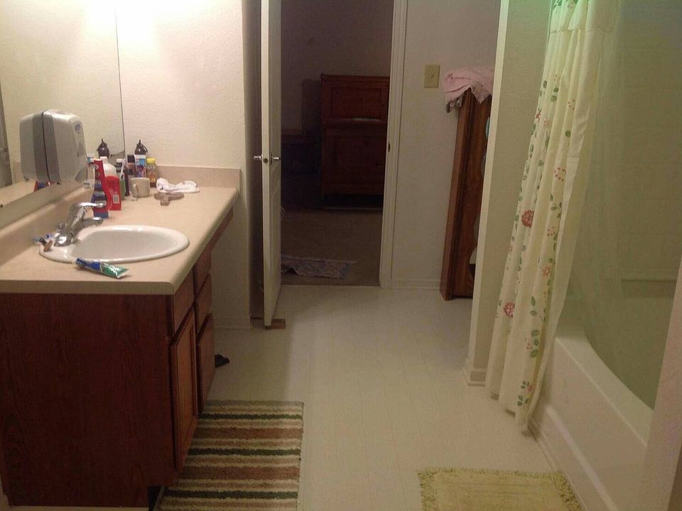 1st image of 316 Farm Springs Dr