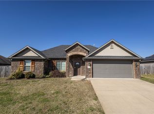 461 Sundowner Ranch Ave, Prairie Grove, AR 72753