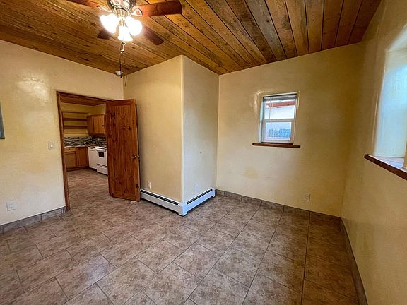 5th image of 941 Agua Fria St #A