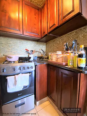 Rented by ZealEstate Group Inc | media 51