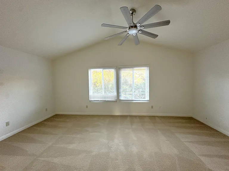 596 Aspen Ridge Ct — Photo 5