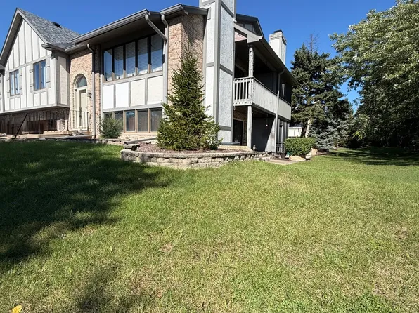 2304 Olde Mill Rd, Plainfield, IL 60586