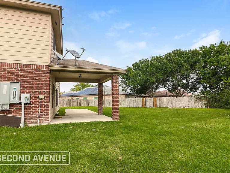 7030 Saar Ct — Photo 22