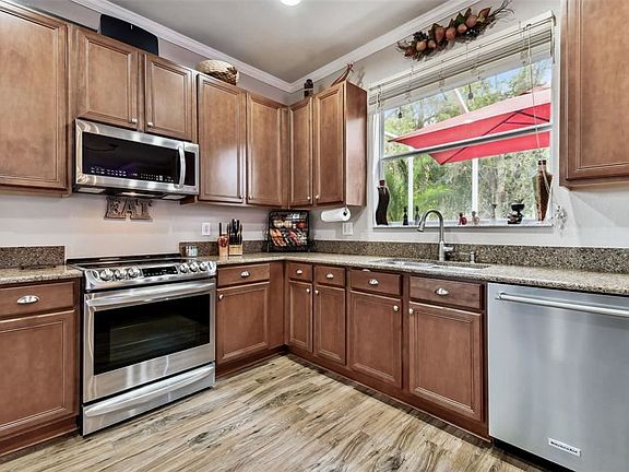 5th image of 4702 Braesgate Ct