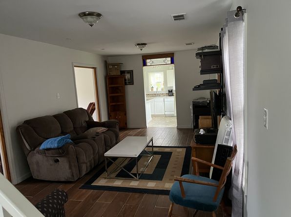 (undisclosed Address)