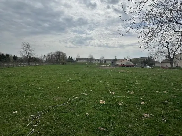 W363 COUNTY ROAD B, Genoa City, WI 53128