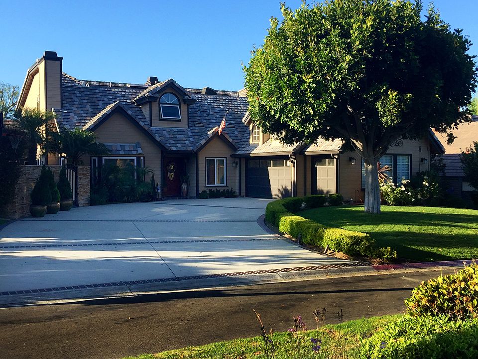 2nd image of 6671 Shire Cir