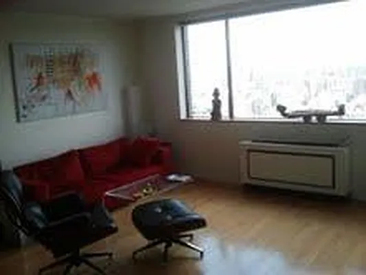 Rented by Bank Neary | media 13
