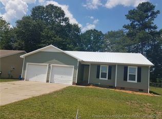 6524 Applewhite Rd, Fayetteville, NC 28304