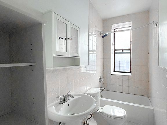 5th image of 528 W 152nd St APT 31