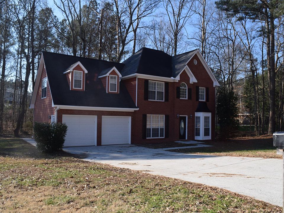 Two-story traditional w/brick front