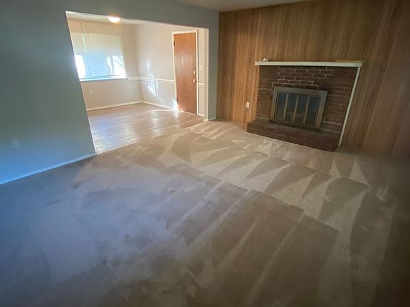 3rd image of 5014 Isabelle Dr