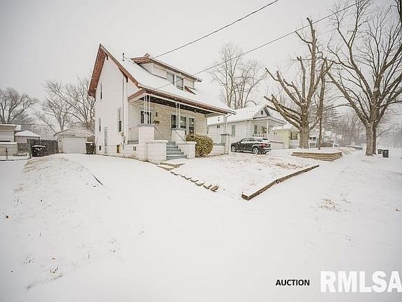 2nd image of 1017 W Virginia Ave