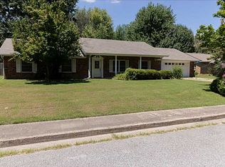 200 Angela St, Springdale, AR 72762