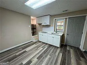 2 bed, 1.0 bath, 998 sqft, $1,400 — Photo 2