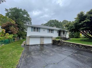 90 Cheryl Dr, Waterbury, CT 06708