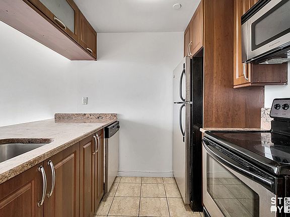 5th image of 358 Grove St #10F