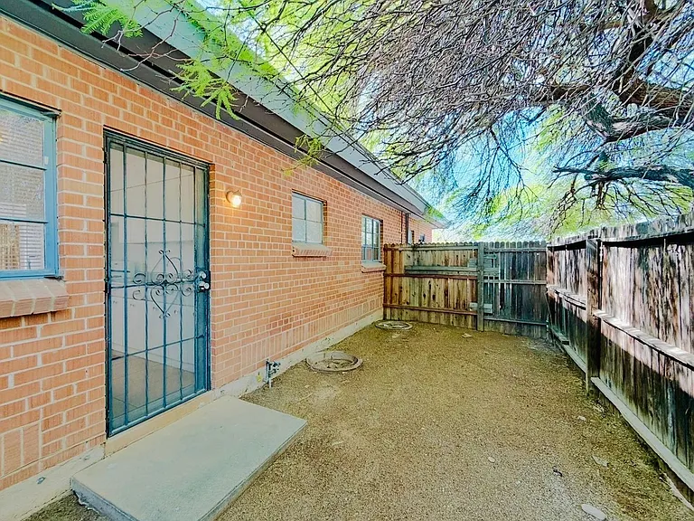 Edison2523 — Photo 11