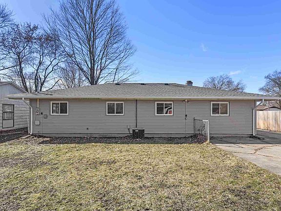 2nd image of 1110 Whitehall Dr
