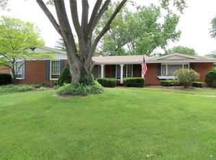 337 Lakewood Dr, Ballwin, MO