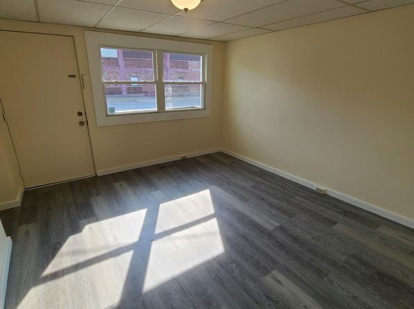 1927 Liberty St #1/2