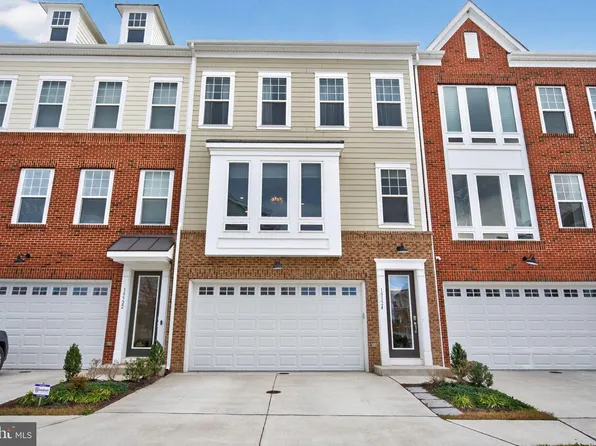 19324 Brookwater Ter, Leesburg, VA 20175