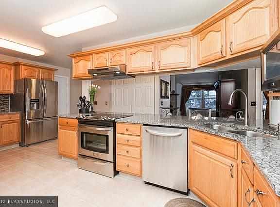 4th image of 2413 San Augustin Dr