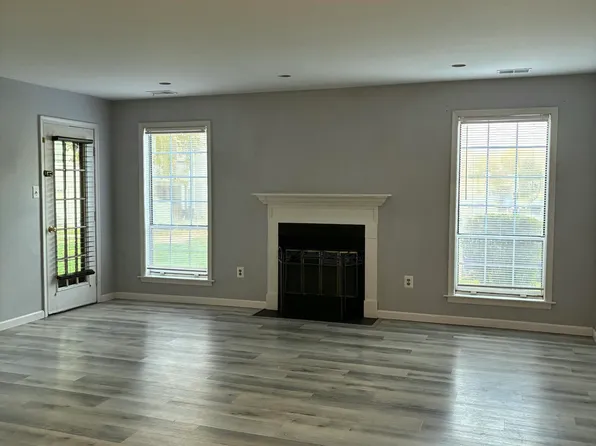 419 Hancock Pl, Morganville, NJ 07751