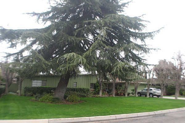 1st image of 163 N Park Dr