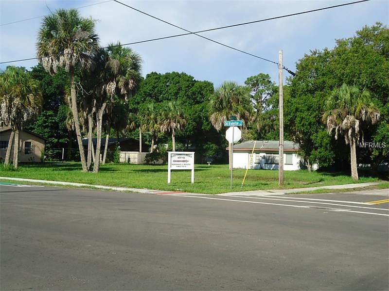 2nd image of 1186 41st St