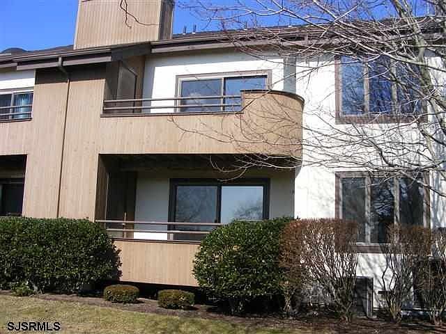 1st image of 105 Easterly Dr