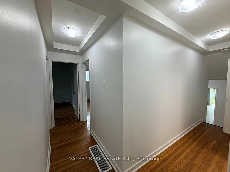 64 Lexington Ave #MAIN — Photo 27