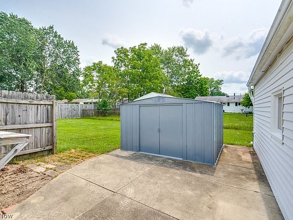 4th image of 1756 Evergreen Dr